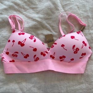Victorias Secret Pink Cherry Wireless Bra NWT